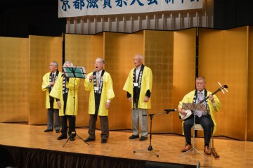 民謡同好会の歌唱
